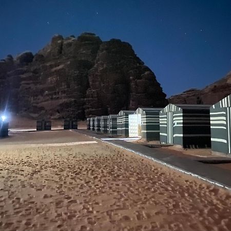와디럼 Bedouin Memories Camp B&B 외부 사진
