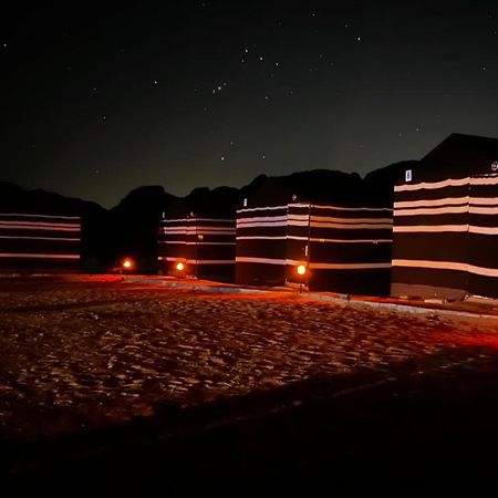 와디럼 Bedouin Memories Camp B&B 외부 사진