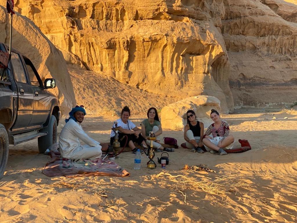 와디럼 Bedouin Memories Camp B&B 외부 사진