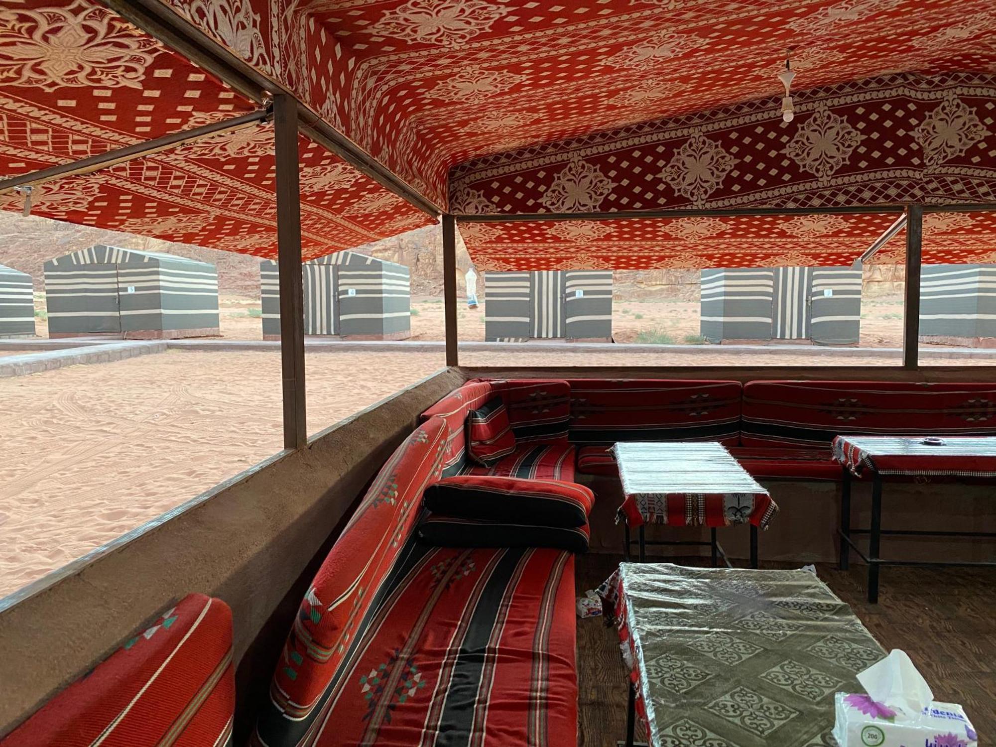 와디럼 Bedouin Memories Camp B&B 외부 사진