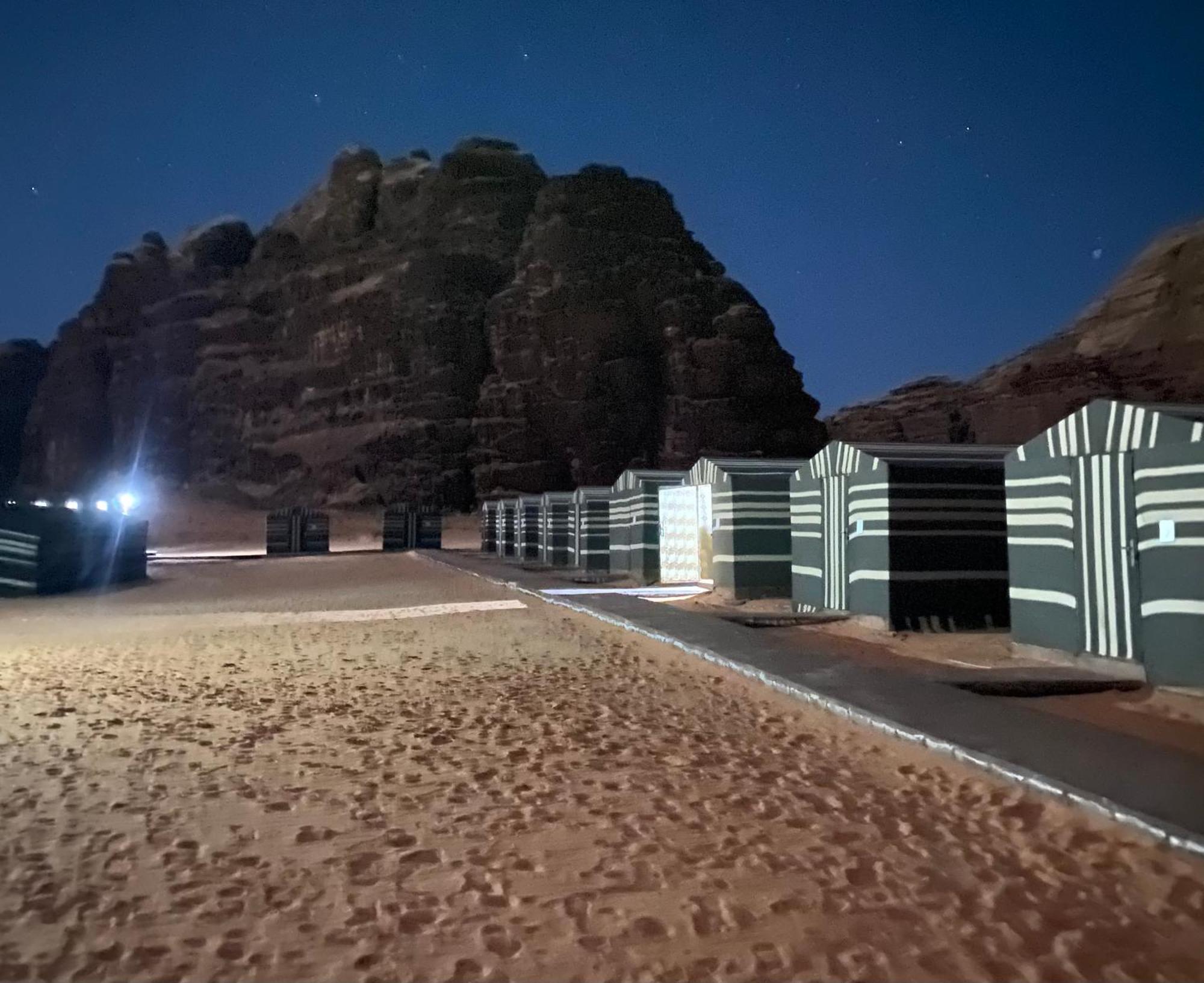 와디럼 Bedouin Memories Camp B&B 외부 사진