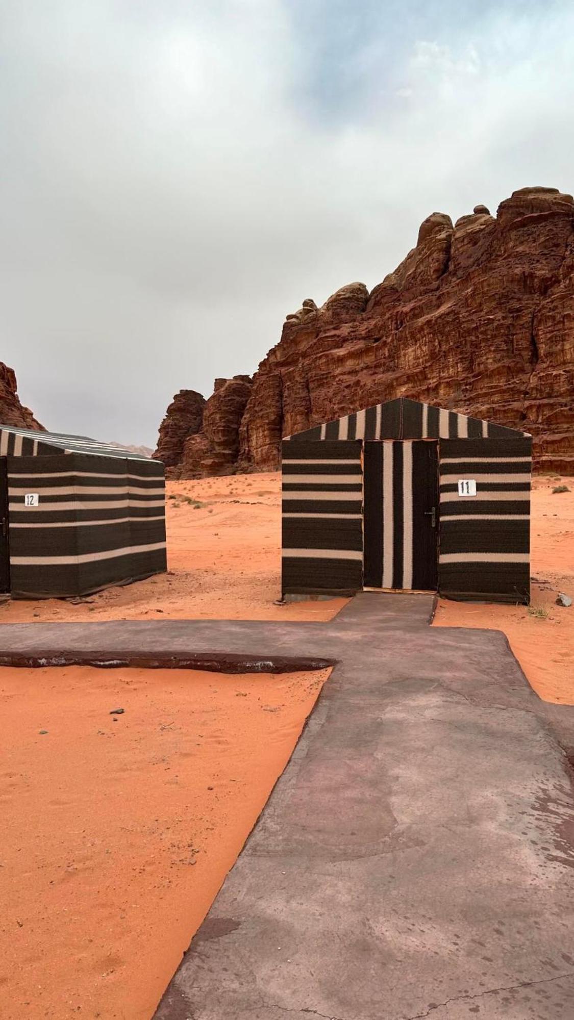 와디럼 Bedouin Memories Camp B&B 외부 사진
