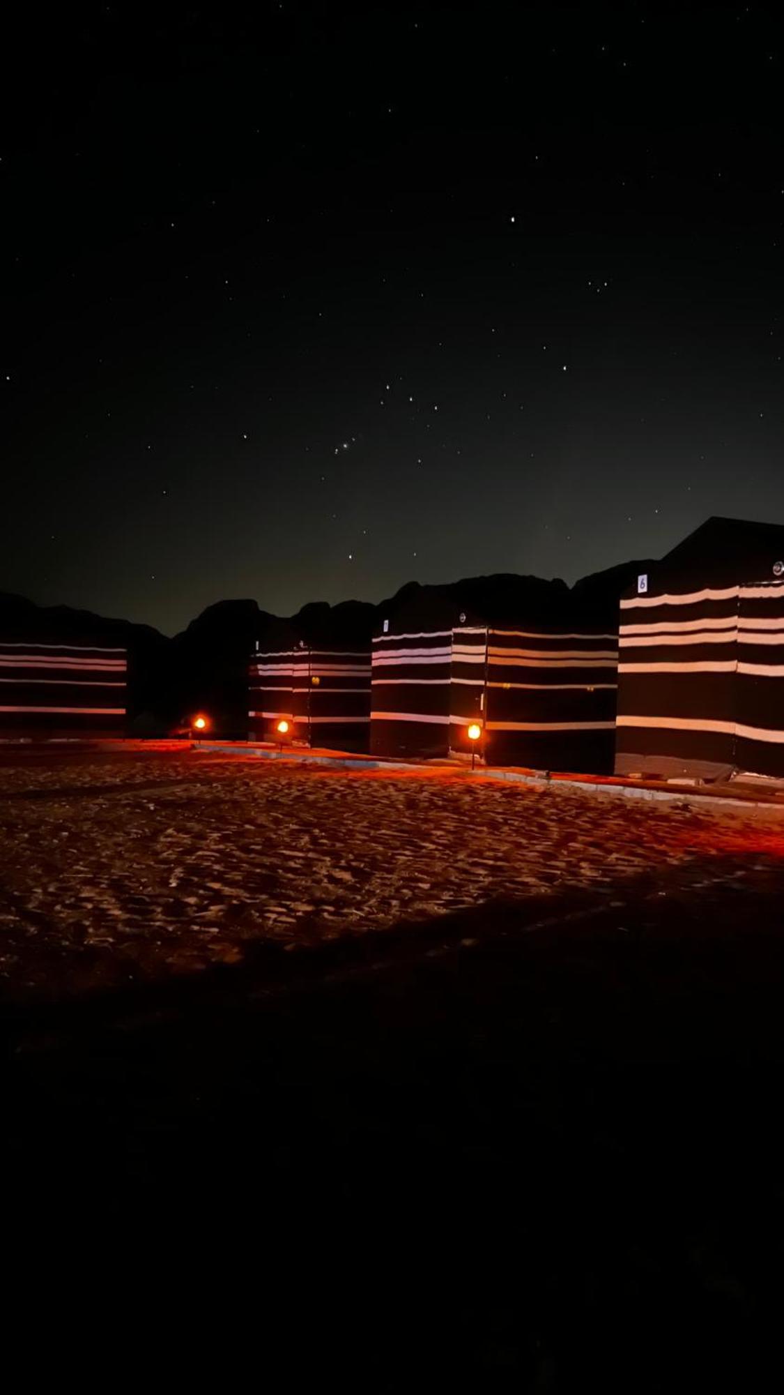와디럼 Bedouin Memories Camp B&B 외부 사진
